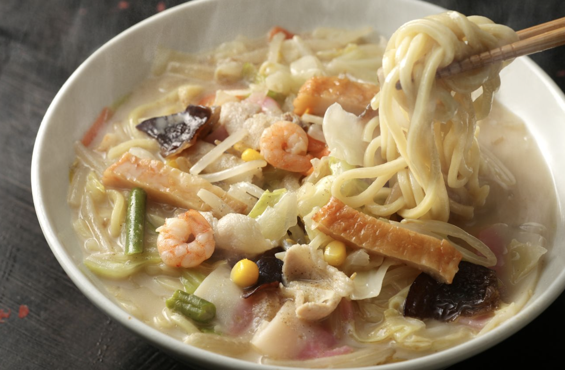 Champon | Japanese Style Noodle Soup with Pork, Seafood, and Vegetables